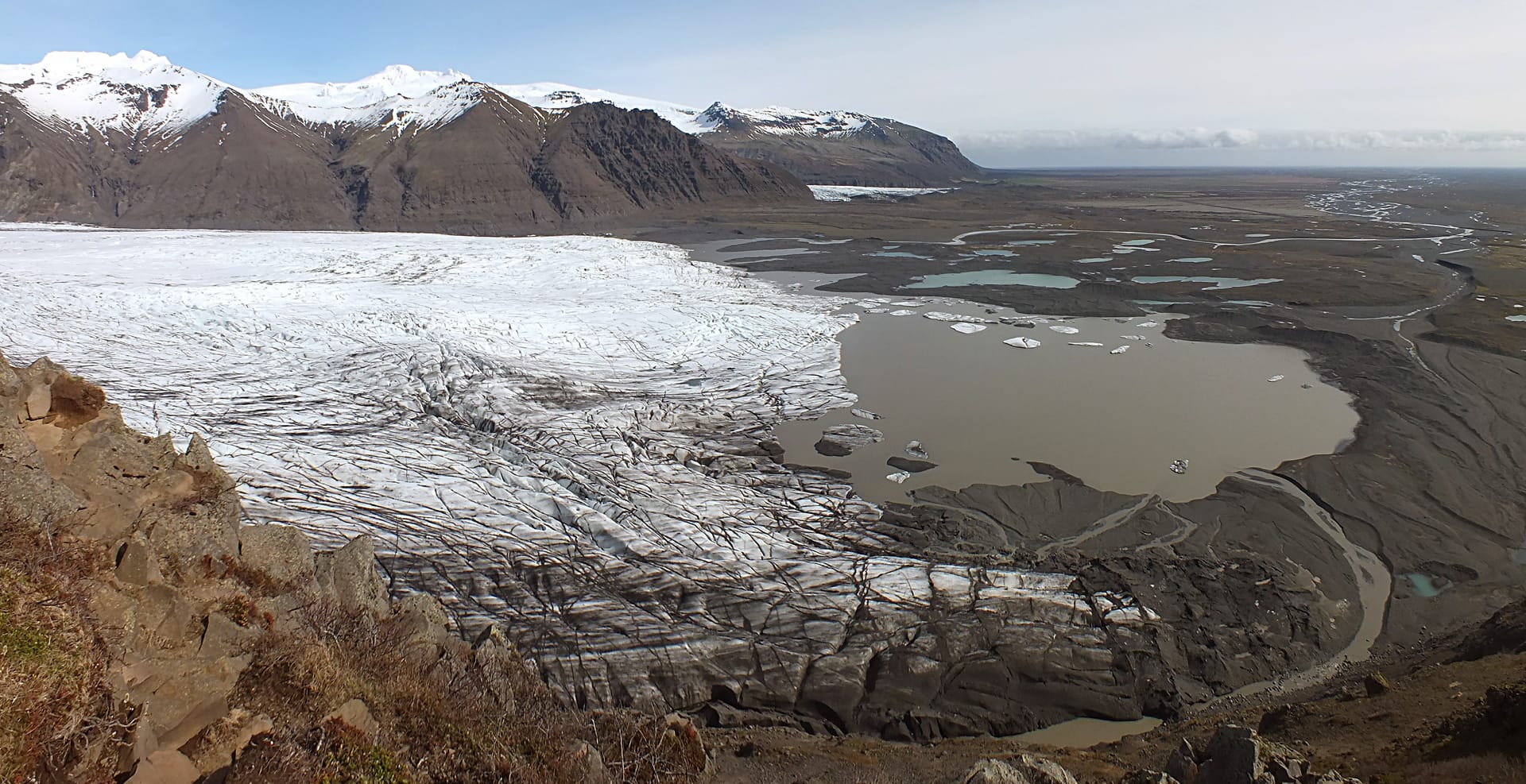 View of Skaftafellsjokull in the Skaftafell area of Vatnajokull National Park